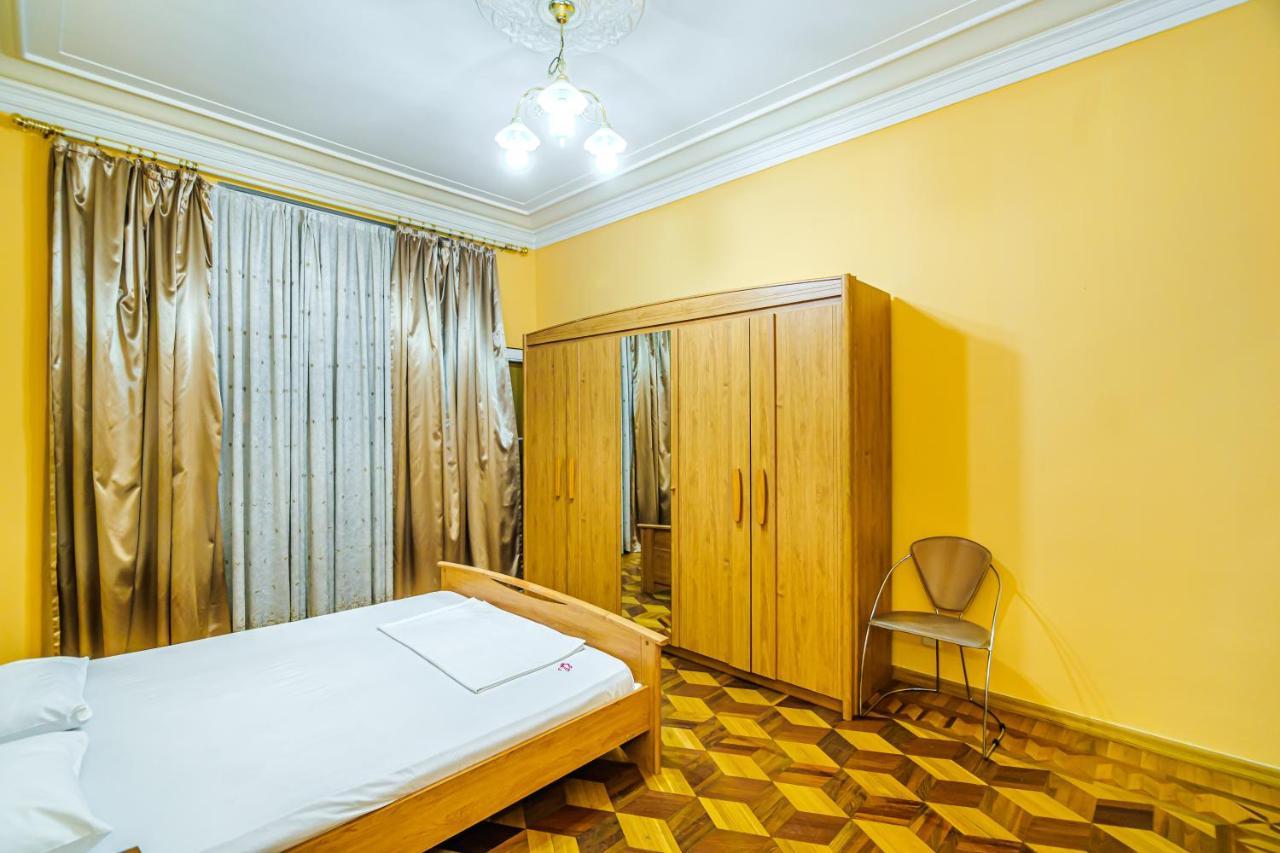 Targovu Nizami Street 4 Room Baky Esterno foto
