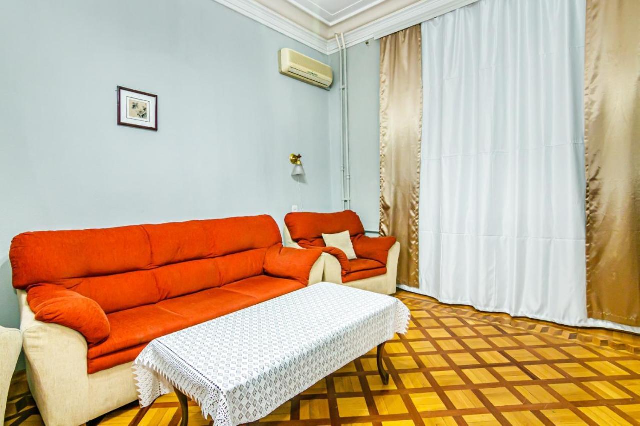 Targovu Nizami Street 4 Room Baky Esterno foto