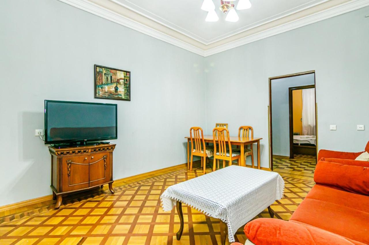 Targovu Nizami Street 4 Room Baky Esterno foto